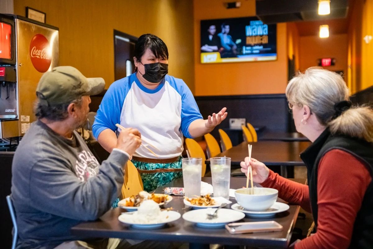 Chokdee_RR's tweet photo. Looking for a family-friendly dining experience? Bring your loved ones to Chokdee Thai Cuisine and enjoy a warm and inviting atmosphere. Our menu offers something for everyone, from mild to spicy dishes. #FamilyFriendlyDining #ThaiFoodLovers #RoundRockFoodies https://t.co/XDah5qZrLP