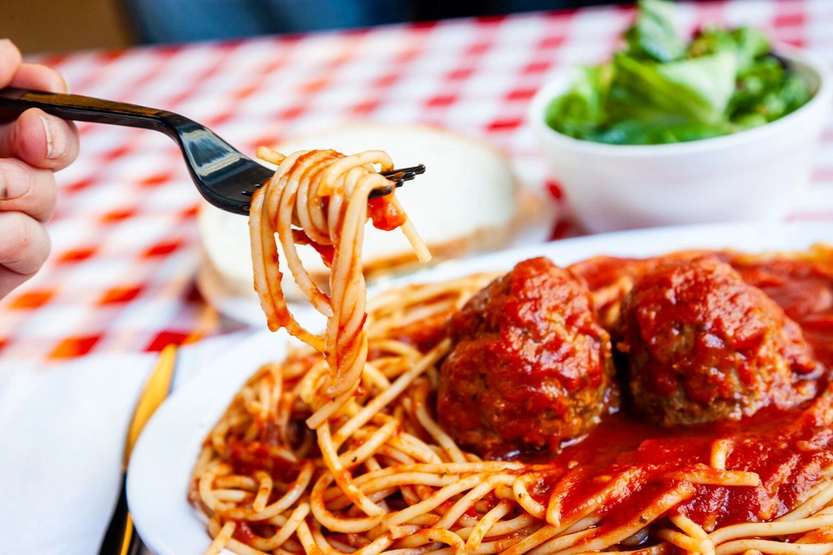 SaZaItalian's tweet photo. There's nothing like sinking your teeth into a delicious meal! But which do you savor the most: the first bite or the last one? Let us know in the comments. 😋 https://t.co/0W4LgHUDS1
