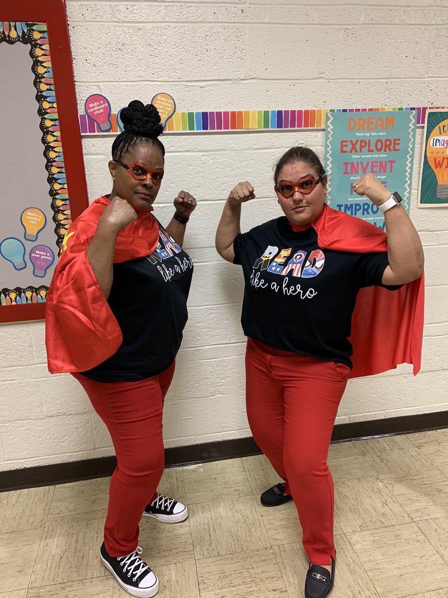 brynn_kardash's tweet photo. Who wouldn’t want to come to school when you are greeted @ErniePyle90 by some Superhero Super Readers! A great first day!  Can’t wait to see what they will wear each week! #IPSFirstDay #WatchUsWork https://t.co/DYT9VgEhVq