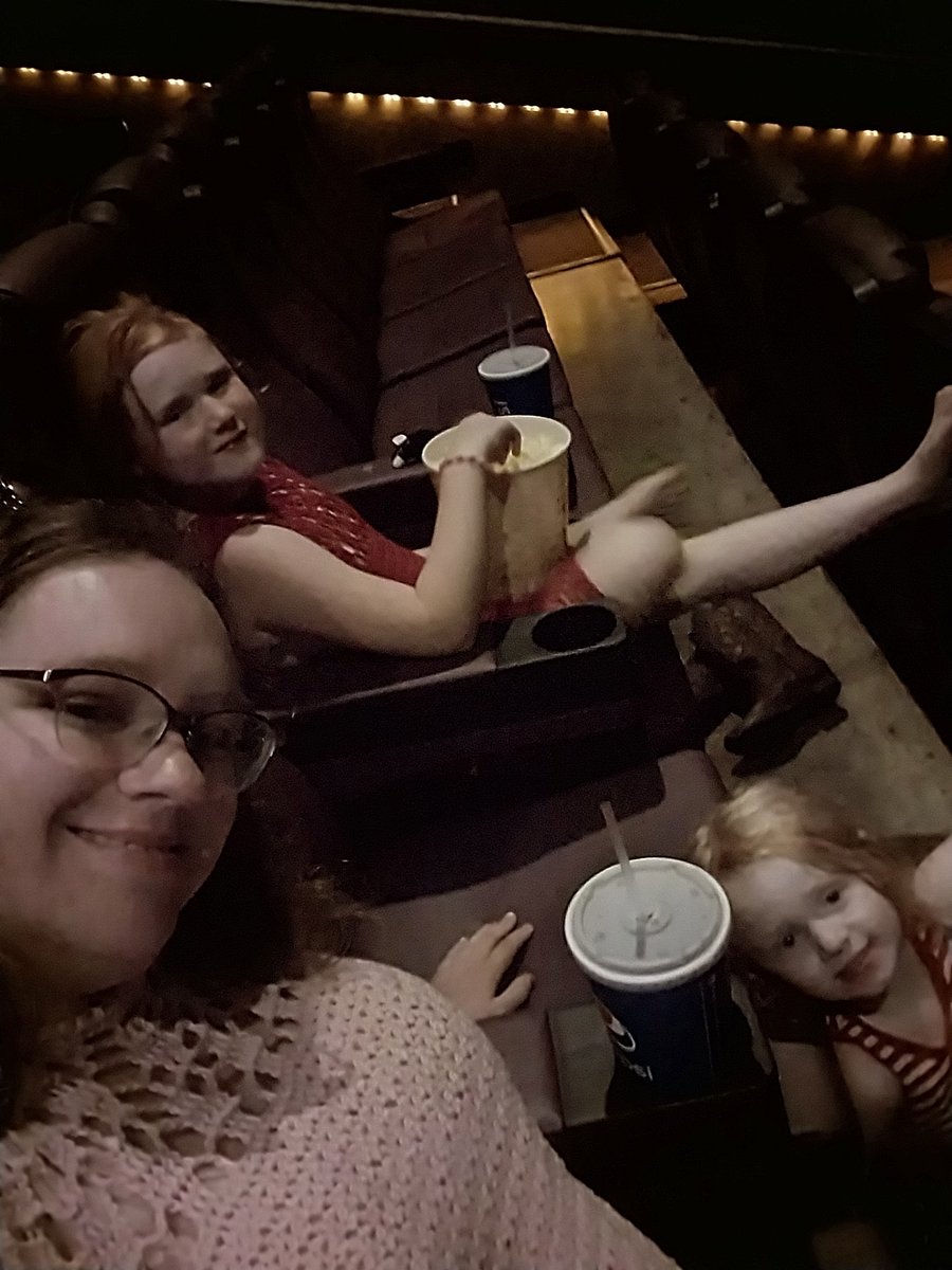 Selingqua16's tweet photo. Movie with the birthday girl! #happybirthday #princessamy #monkeyprincess #elemental https://t.co/pI10nxIBFJ