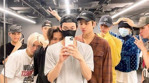 reizinhojisung tweet picture