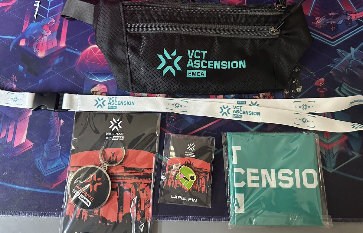 COMPETITION ‼️

Something different, got a spare goodie bag from ascension and wanted to give it away (picture below)

Make sure you:

- Follow me 

- Retweet this tweet and the tweet linked below!

Will draw the winner a week today

Good Luck!