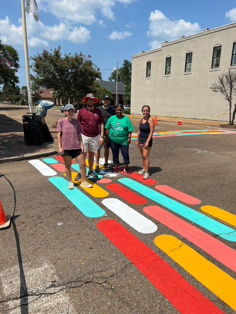 🤩Thank you to Extension's <a href="/Yolanda77038873/">Yolanda E. Pruitt M.S, CHES</a>, <a href="/DrBuys/">David Buys</a> and the entire team for their work in organizing collaborative projects like these in our #Mississippi communities! 

#TakingCareOfWhatMatters #MSUext