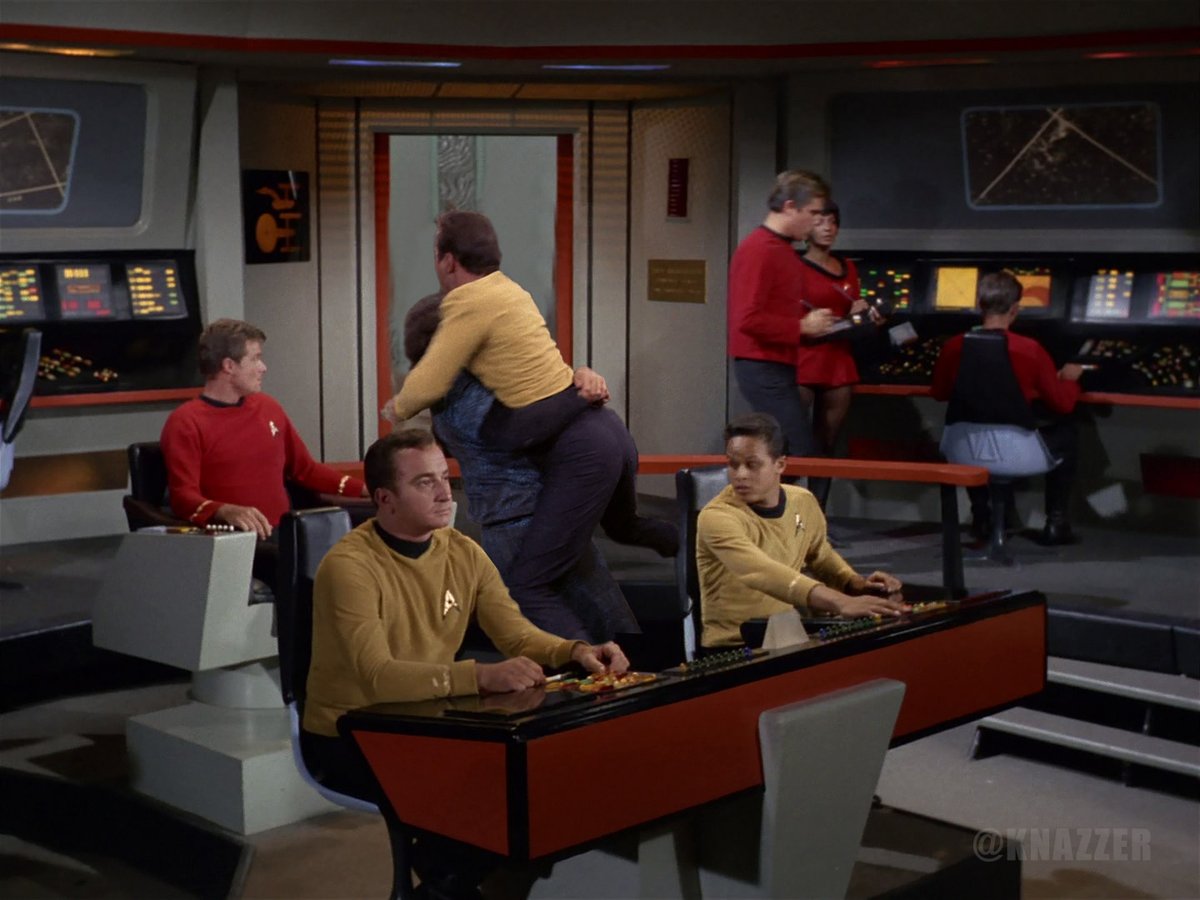 KnazzerSW's tweet photo. The Alternative Factor #CaptainKirk #TOS #StarTrek https://t.co/onafk1XkVZ