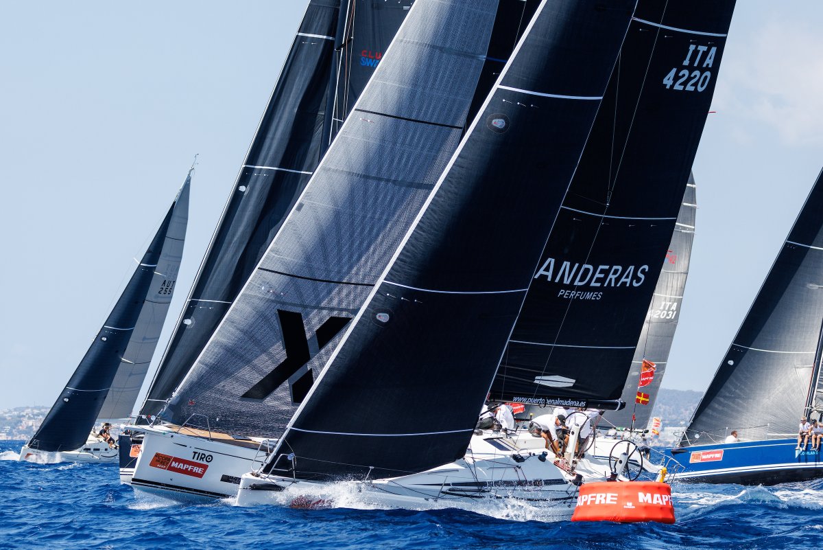 #vela <a href="/RCNPalma/">RCNP</a> La bahía de #Palma cumple en el estreno de la 41ª <a href="/CopaReyMAPFRE/">Copa del Rey MAPFRE</a> . <a href="/worldsailing/">World Sailing 🌎⛵️</a> <a href="/oficial_rfev/">RFEV | Real Federación Española de Vela</a> <a href="/fbvela/">Fede Balear Vela</a> <a href="/Infosailing_net/">Infosailing</a> <a href="/CVPuertoAndratx/">ClubdevelaPtoAndratx</a> <a href="/rcntorrevieja/">R.C.N. Torrevieja</a> <a href="/CNPortman/">Club Náutico Portmán</a> 
regatistas-virtuales.net/noticias/event…