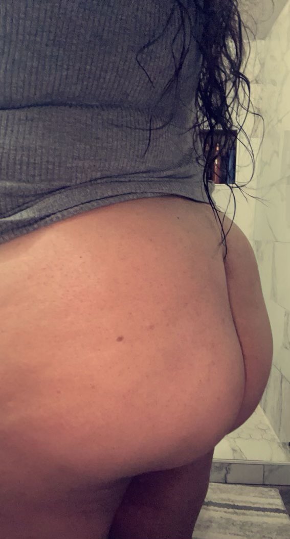 ChubbyGeorgie's tweet photo. Who loves BBW latinas? Retweet if you do trying to see something 
#bbw #latina #latinabbw #ebonypyt #porn #onlyfansbabe #onlyfanslatinas #bbwbooty #ass #RetweeetPlease https://t.co/IFl9R5xyCv