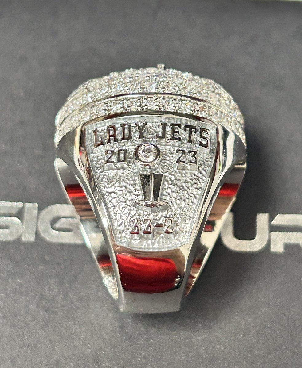 Lady Jets championship rings are in! #SGTCLadyJets #championshiprings