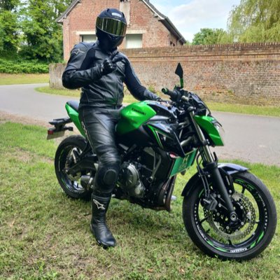 ZoufiLucas's tweet photo. #NouvellePhotoDeProfil https://t.co/i6xisrSksP