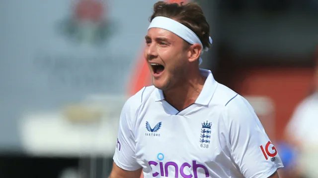 _Mr_Shubham__'s tweet photo. Stuart Braod !!

From knowing you as a bowler who concede 6 sixes in an over in childhood to knowing you as the legend of the game we grew up !!👏

Happy retirement...

#Ashes2023 #ENGvsAUS https://t.co/cWhnlMDBY5
