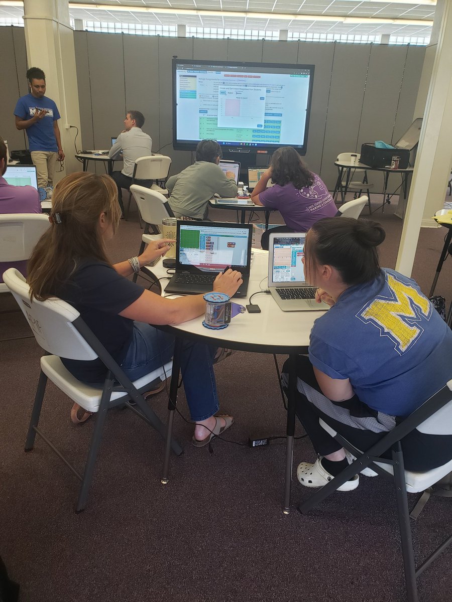 Jamie Mixon (@jamienoelmixon) on Twitter photo What happens when you give teachers <a href="/linkbots/">Barobo, Inc.</a> ? You get a room full of engagement and excitement! What happens when you give teachers <a href="/linkbots/">Barobo, Inc.</a> ? You get a room full of engagement and excitement!