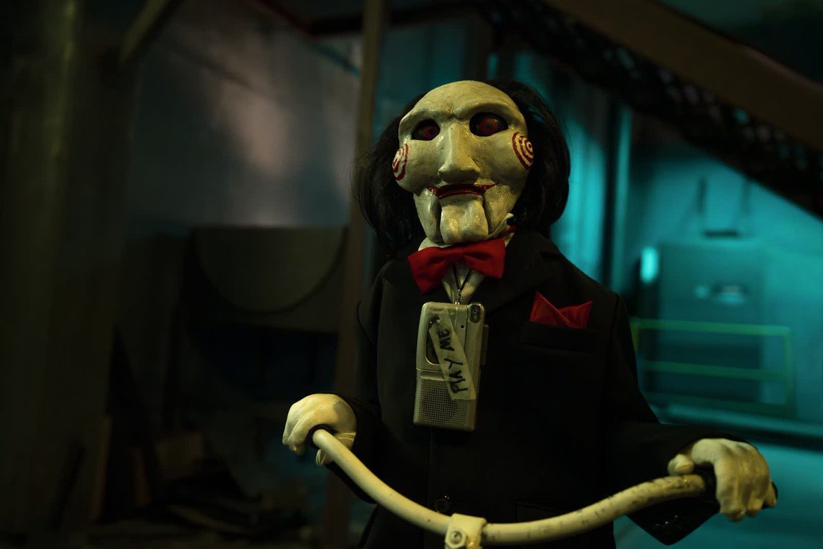 carouselshotgun's tweet photo. i’m gonna settle this for anyone who may not know:

billy is the puppet, jigsaw is the guy. https://t.co/NMlaKpk09A