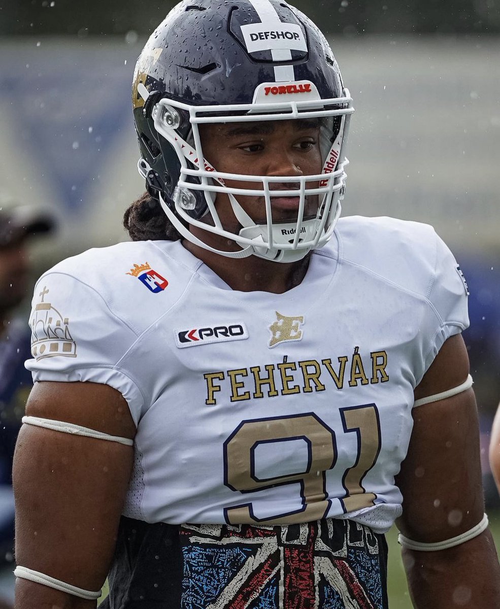 JustinAaronUH91's tweet photo. From @SierraFootball1 to @UIWFootball to the @ELF_Official with the @FehervarEnth 

After winning a championship in the @LFAmex with the @caudilloscuu 

@Blee_Go_18 made his debut this weekend in Frankfurt. 

@JuCoFootballACE @UIWAthletics @UIW_Duran @Forever1stCards https://t.co/NmSILOEun5