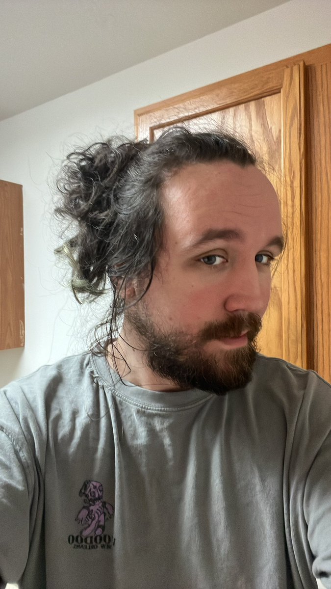 TryhardScorpio tweet media