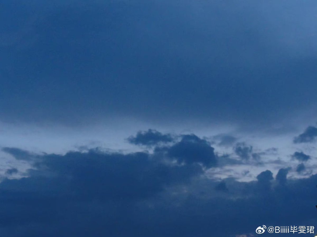 biiiiwenjun's tweet photo. 💬230731  Bi Wenjun weibo update
.
“☁️”

#Biwenjun #ปี้เหวินจวิ้น #毕雯珺 https://t.co/GfiyJ49jPo