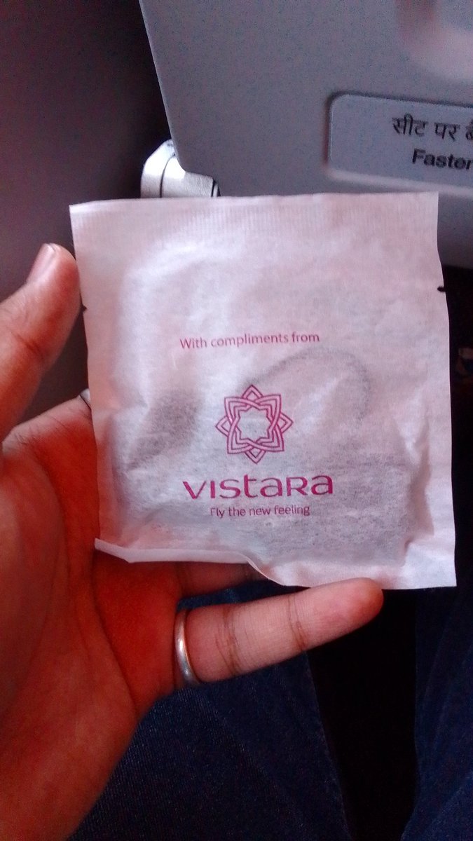 uch_nich's tweet photo. Hi @airvistara! A big thank you for the A321 that I flew on from Mumbai to Kolkata...Complete unexpected and surprised!
This was the best flight in Economy till date. I was quite taken aback by the service on this flight.
Damn good!
1/3 https://t.co/1MRwHNv27R