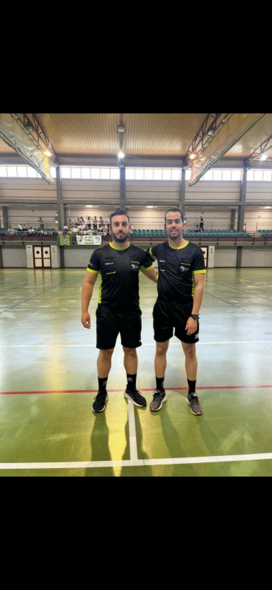 ¡Arbitro Nacional!
Muy feliz de lograrlo. Gracias a todos los que me habéis ayudado y lo seguís haciendo en estas bonitas 10 temporadas. Felicitar a mi compañero <a href="/D_Gutierrez99/">David</a> por todo el esfuerzo y a seguir disfrutando como hasta ahora de este bonito mundo del arbitraje 👍