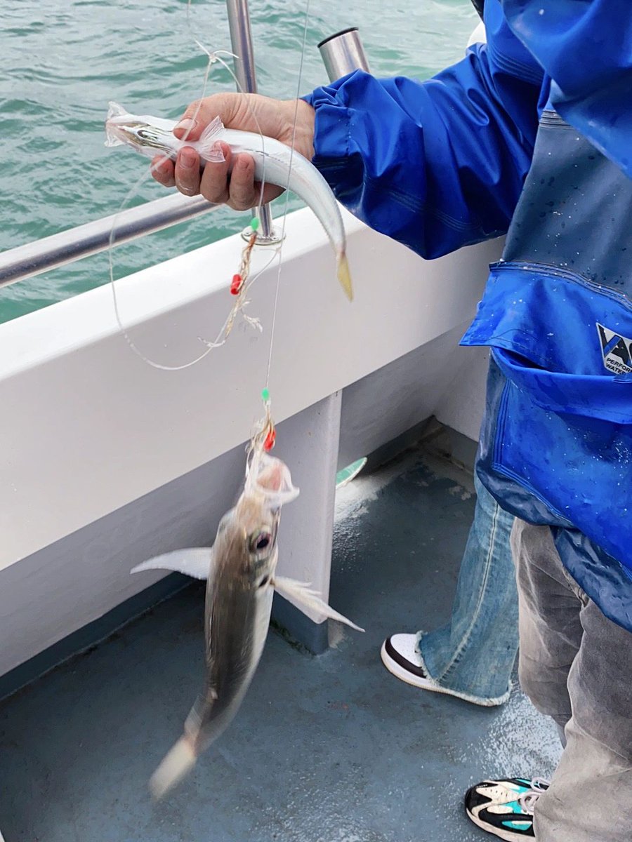 VeraaaYang's tweet image. So what if I can't catch a fish, I'm not fishing, I just want to sit on the water's edge
Life is short, don't delay fishing because of business 🎣.
What you throw out is trouble, what you take back is happiness.
#Seafishing
#Hooks
#Fishinggear
#Fishfarming
#Seaside
#Fishing