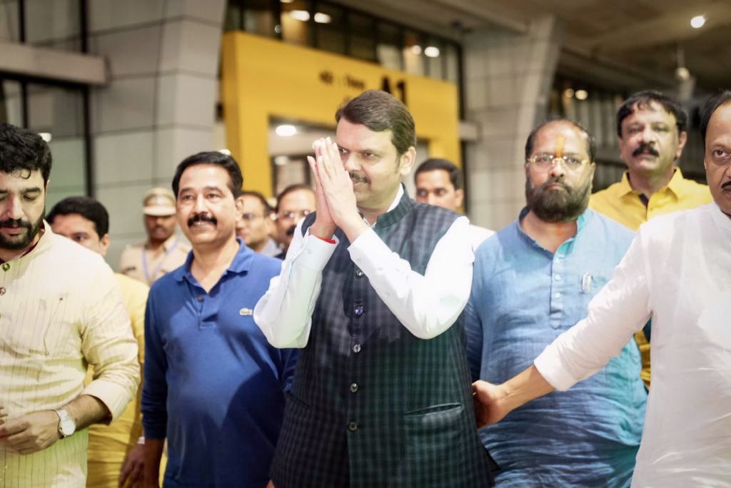 Dev_Fadnavis's tweet photo. 10.30pm | 31/7/23 📍Pune.

Reached Pune. 
Pune is all geared up to welcome our beloved leader Hon PM @narendramodi ji tomorrow.
#Maharashtra #Pune #NarendraModi @narendramodi https://t.co/EwFZQnaIFR