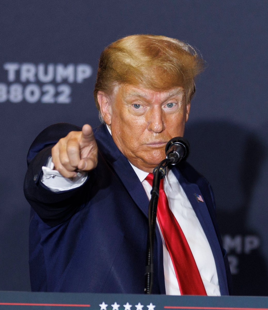 Crypto_Crib_'s tweet photo. Donald Trump says he will build the "greatest economy in the history of the world" if elected in 2024🇺🇸

Alt season coming!? 👀 https://t.co/UiPFxo8oZj