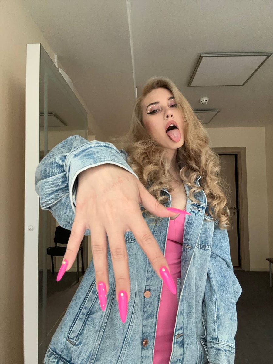 m1la_mudota's tweet image. ищите меня на коврике под дверью ее квартиры