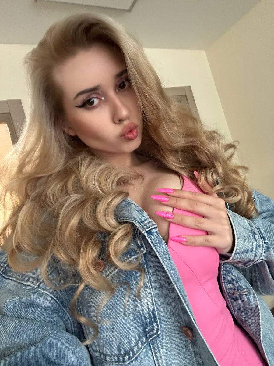 m1la_mudota's tweet image. ищите меня на коврике под дверью ее квартиры