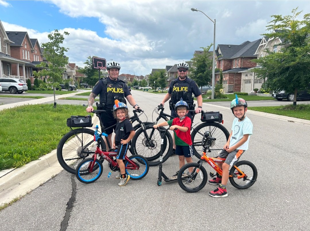 OPP_CR's tweet photo. While on bike patrol, #NottyOPP found these three practicing bicycle safety by wearing their helmets. #positivetickets for all.
Please remember to ride safe and always wear a helmet. ^ jb
#CommunityEngagement
#Operationfreeze
#Froster
@circlekcan https://t.co/aE8UrXZj4F