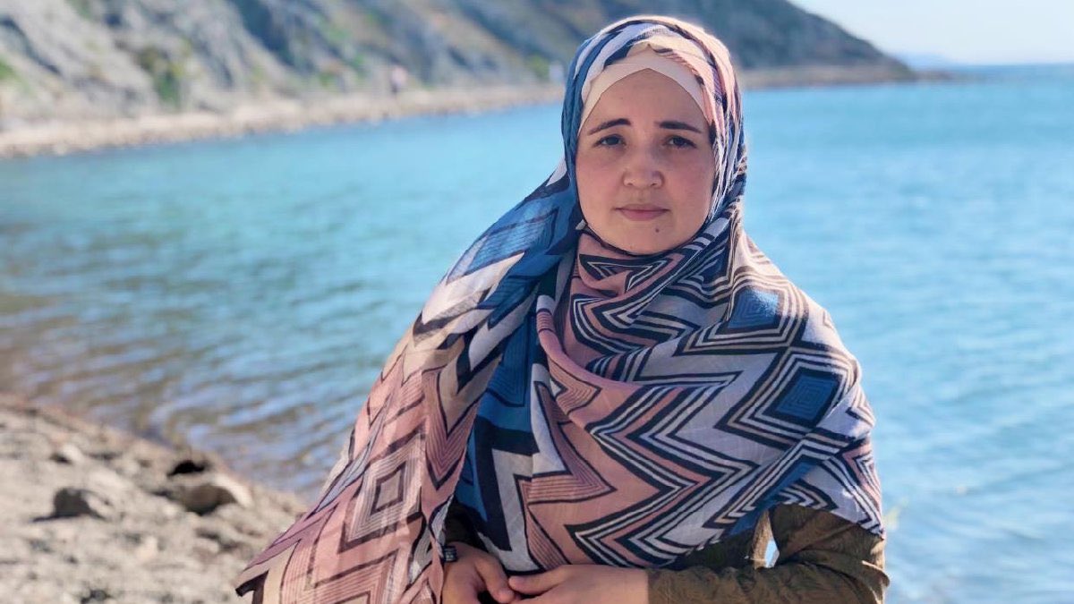 i_gil_'s tweet photo. When advocating for 🇷🇺 political prisoners like @navalny @vkaramurza @B_Kagarlitsky don’t forget that 🇷🇺 authorities yesterday
detained at least 13 Crimean Tatars who came to the appeal hearing on the case of Nariman Dzhelal and the Akhtemov brothers. journalist Lutfiye Zudiyeva (pictured), who had an official editorial assignment, was detained.