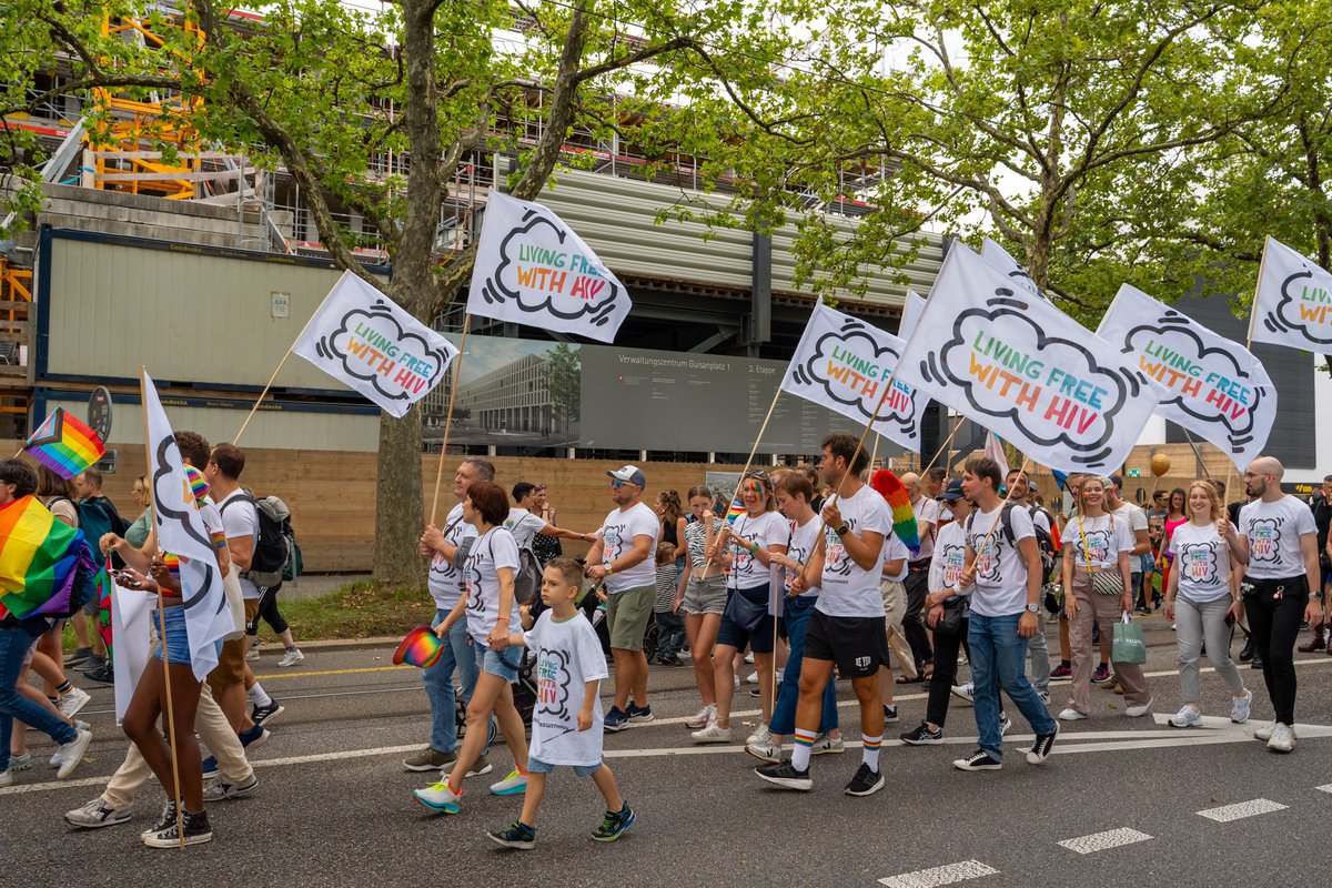 Alex Schneider tweet media