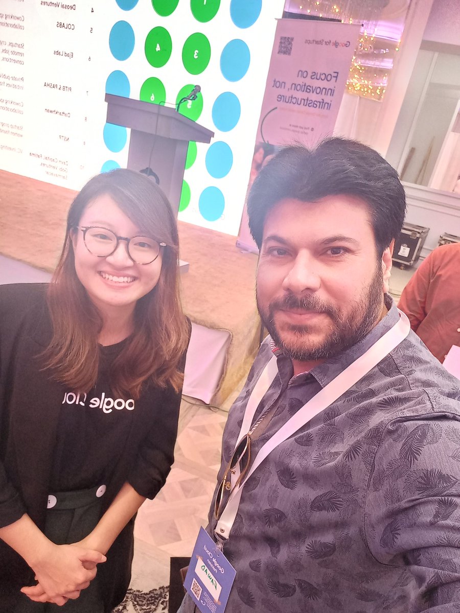fadnoori1's tweet photo. Thanks for the  invitation @EsnaOng Google Singapore.  Representing Superior University At supercharge your growth with the google for startups cloud .

#education #fashion #google #marketing #startup https://t.co/s46FGDKoN6