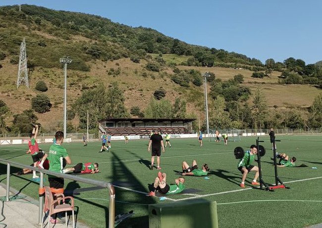 sdlenense's tweet photo. 🏋🏻‍♀️¡𝙆𝙄𝙇𝙊́𝙈𝙀𝙏𝙍𝙊 0️⃣!

📷 Leo Esteban 

🇳🇬#Verdiblancos
🗣️#𝗦𝗶𝗲𝗺𝗽𝗿𝗲𝗬𝗮𝘀𝗶́ 🙌🏻
👴🏻#SiemprePepeMesa https://t.co/YY4wKOkDBO