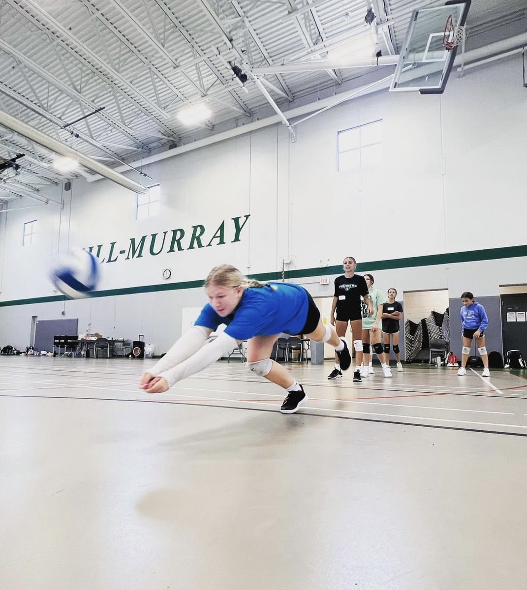 Summer Skills Volleyball Camp kicked off last week. Everyone is learning a ton and having a lot of fun! 🏐
#volleyballcamp