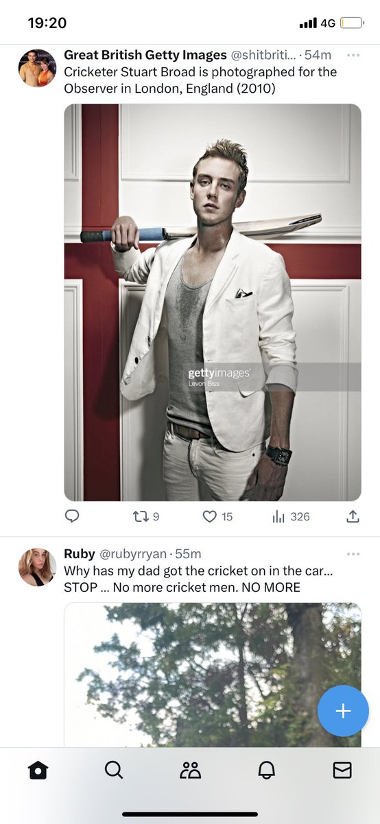 Lois tweet media