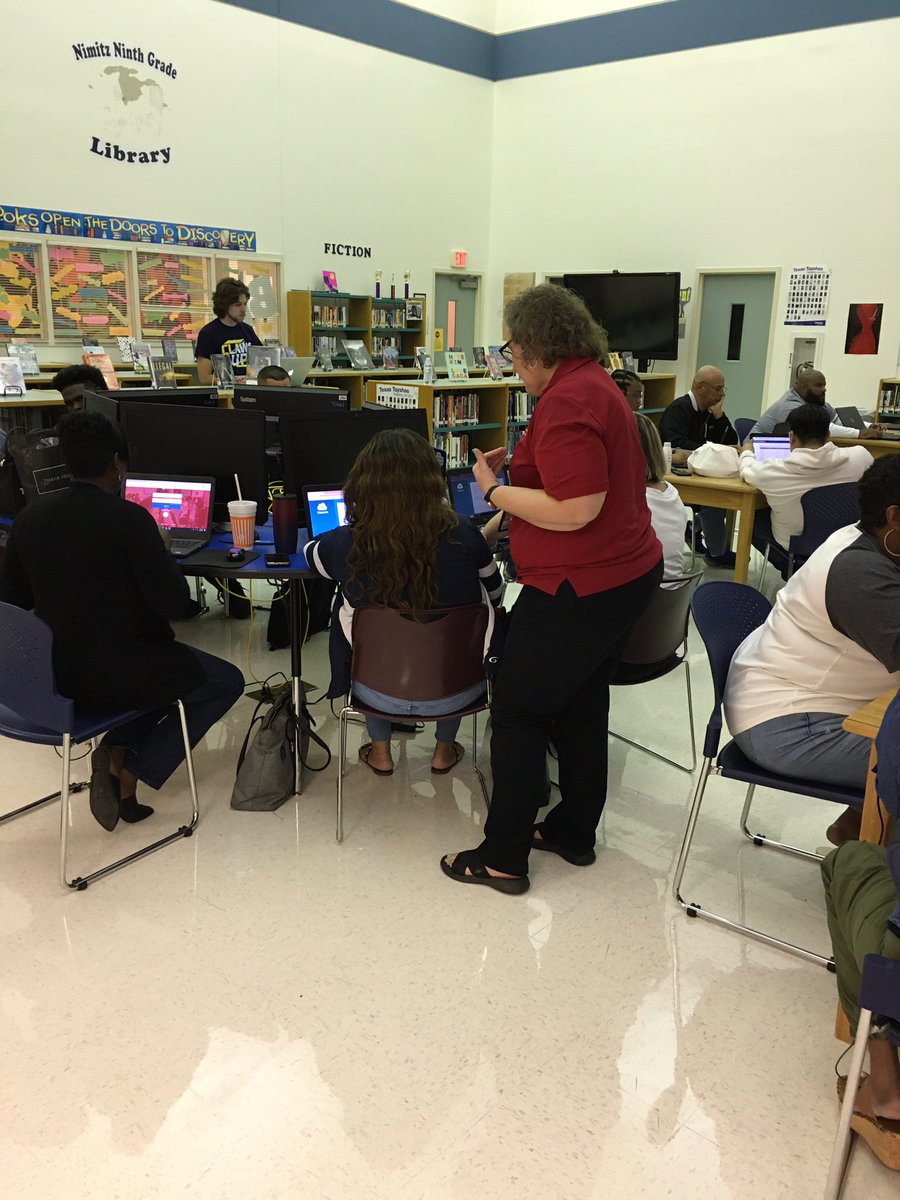 HoseaPipkins's tweet photo. DLS training  Nimitz 9 staff on Class Link.@EricLevels @andiesoliz @annwaite https://t.co/d3gb8kJOtI