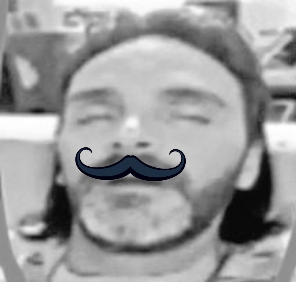 patatalariojana's tweet photo. Recordemos a este buen señor que salvó miles de vidas en un atraco sucedido en un bar de croquetas. Siempre eterno🕊🖤
#descansaenpaz #rip #Fermintrujillo https://t.co/Dg8dL8zqVP