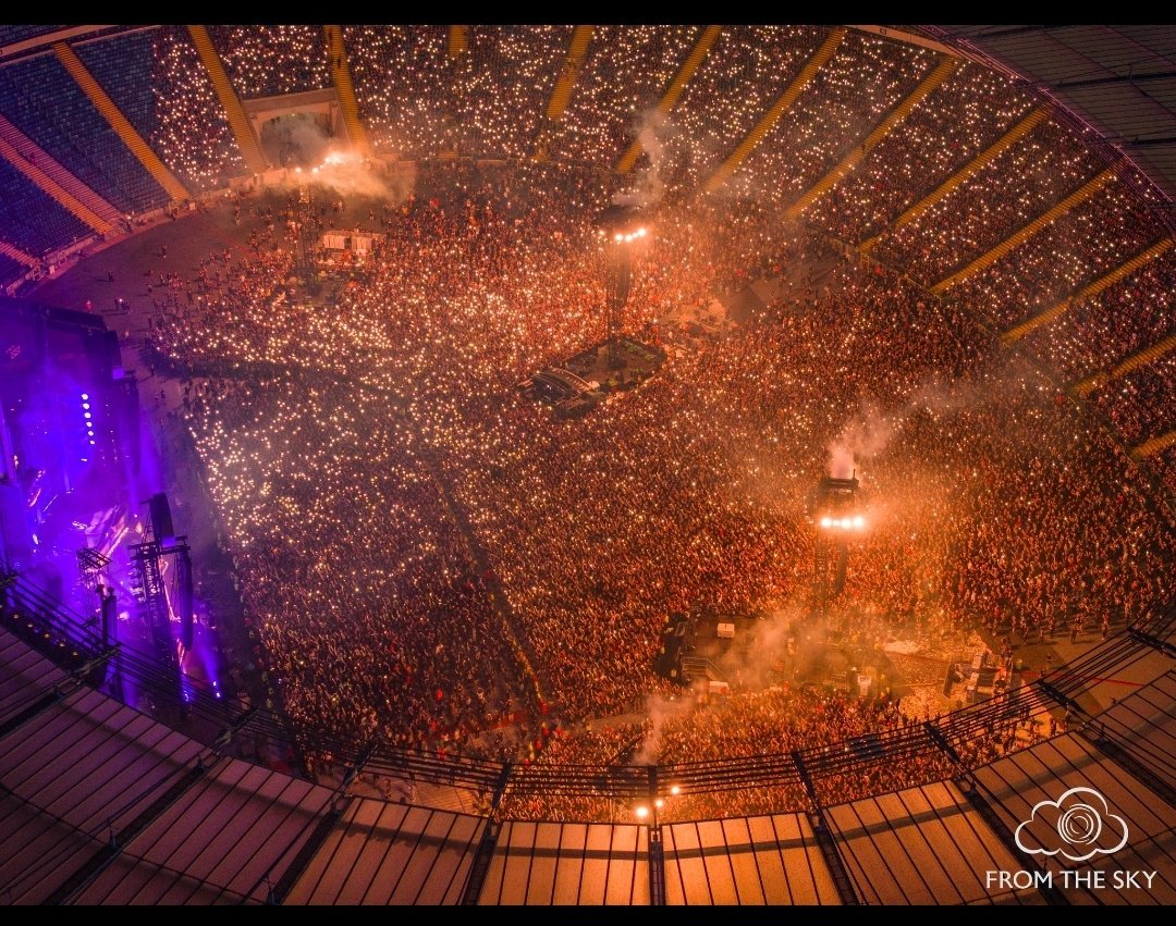 Fana43124688's tweet photo. SZL: Wczorejszy kōncert #Rammstein na Sztadiōnie Ślōnskim w #Chorzōw
(fotografijŏ #RobertNeumann a #AdrianMarciniak)
@RSprachrohr https://t.co/AQfxxgKAIU