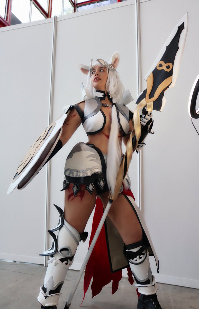 Mañana me pongo a arreglar a la niña, la reina, la potra... Y dejarla perfecta para la Comet...PER-FEC-TA!