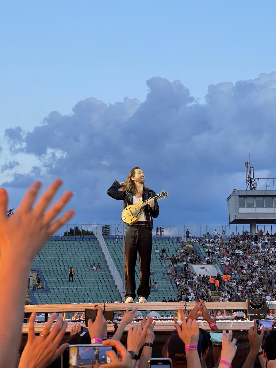 sheilanukaj's tweet photo. Imagine Dragons during their concert in Sofia, Bulgaria ❤️ https://t.co/EAynBbAvGE