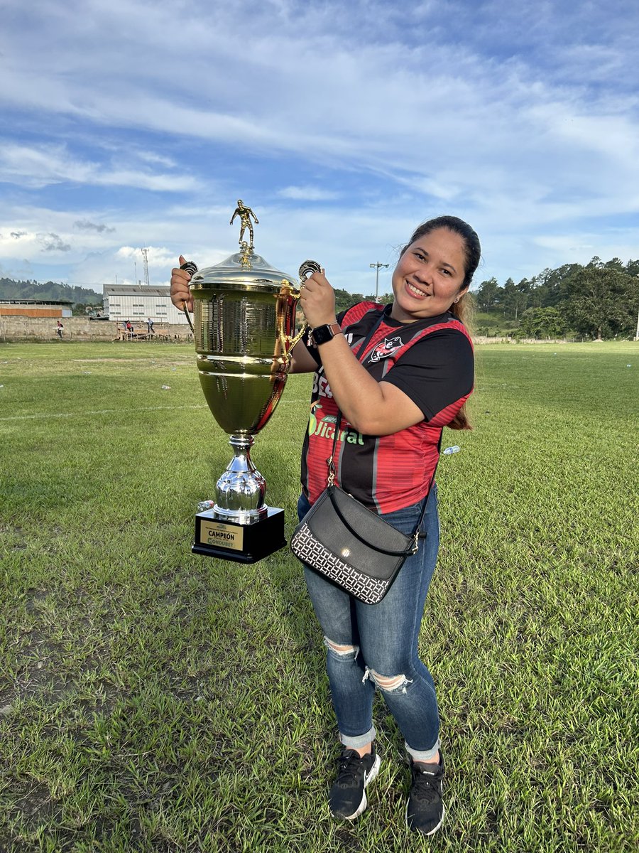 Mely_David's tweet photo. No se imaginan la gran alegria que siento
Hace un año hicimos nuestra primera publicación, hace un año iniciamos el proyecto de Marketing para la página Club Deportivo Pirata y le empece agarrar amor a este gran equipo.
#GrandeDios
#GrandePirata
#GrandeNacaome
#GrandeValle https://t.co/Nf8DkPRRI0