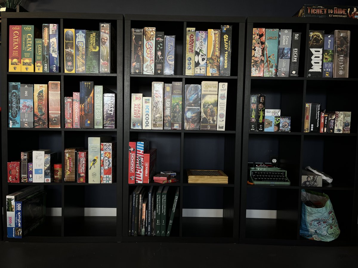 UnionVapors's tweet photo. Have you heard? Along with getting your vaping necessities, you’ll also be able to relax, play video games, board games, indulge in our digital library and local art, and build a Lego set starting August 7th! https://t.co/oTrlBRnrCt
