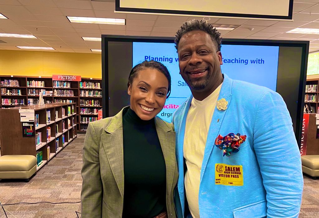 EducatorHobbs's tweet photo. I am delighted to have had the opportunity to attend Dr. Donnell Gregory's session today on "Planning with Purpose: Teaching with Intent." @KappaDonnell4 #gradualrelease https://t.co/TztzKMFnrd