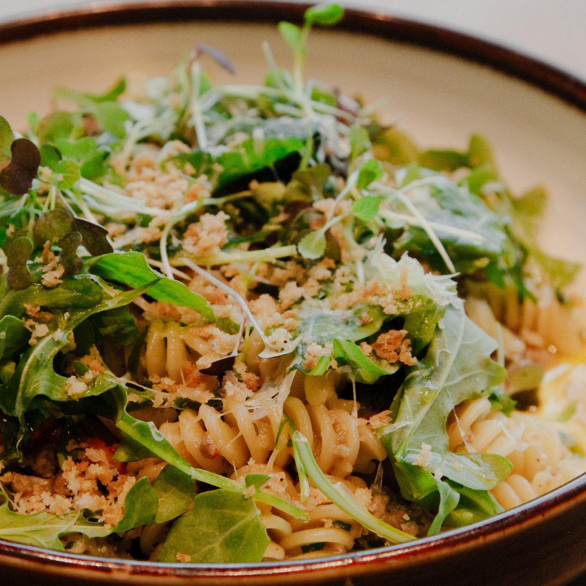 Versantehotel's tweet photo. Savour the flavours of the season at Bruno with a summer menu designed to intrigue and delight.⁠
⁠
Local ingredients, responsibly sourced Ocean Wise seafood, and innovative recipes make for a remarkable experience. View menu: https://t.co/ScbCm9u1NC #findyourselfhere https://t.co/ldZyQxR81Y