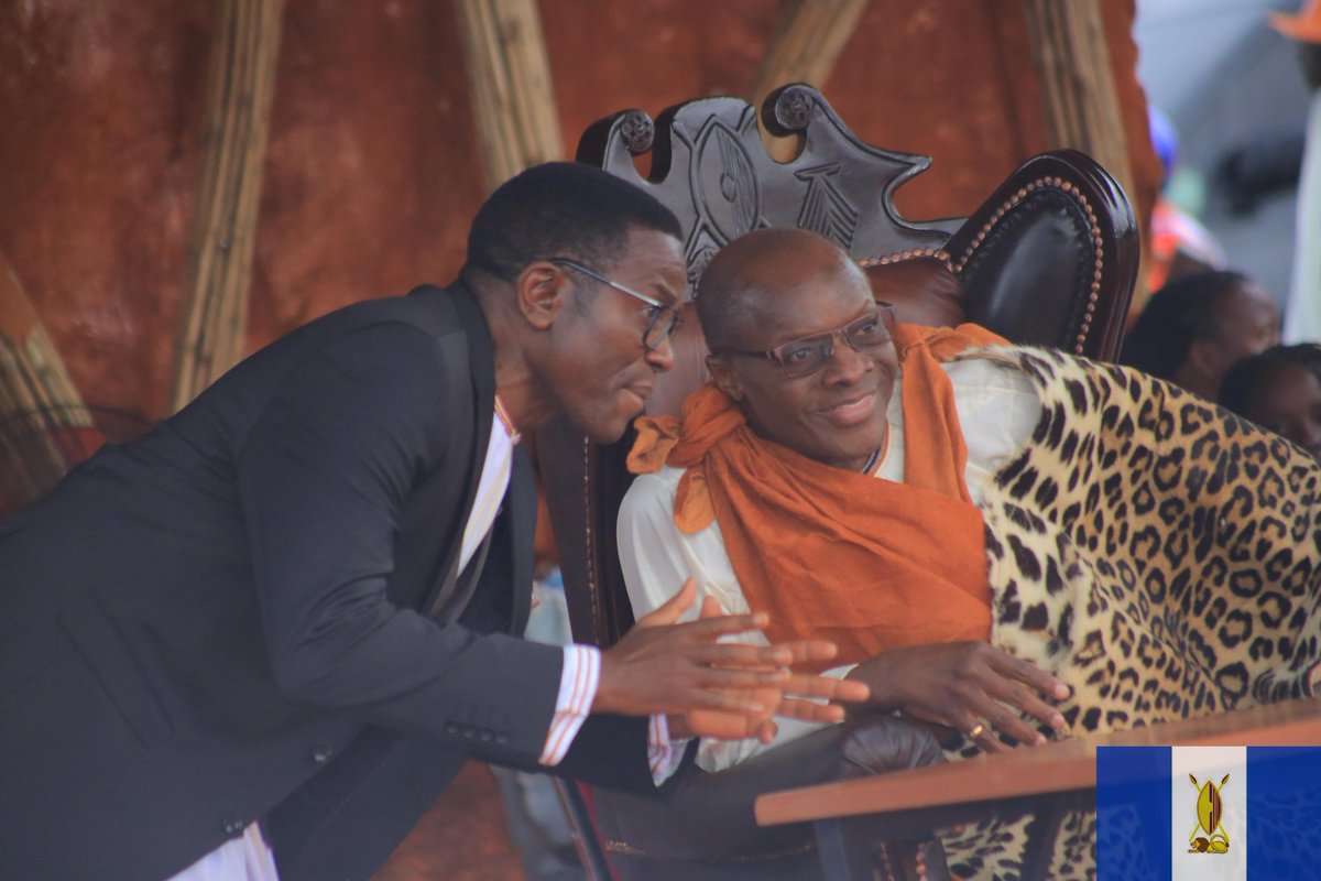 BugandaKingdom_'s tweet photo. Akaama ka Katikkiro @cpmayiga , kaleese Ssaabasajja Kabaka akamwenyumwenyu.
#Amatikkira30 https://t.co/ceAfojPxbh