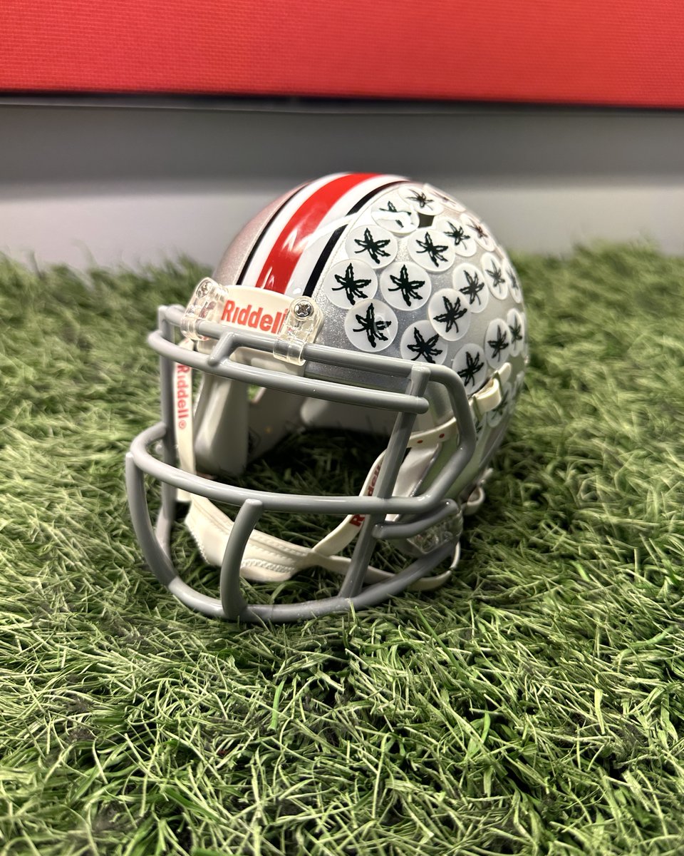 🚨 Mascot Monday 🚨 👀 RT for a chance to win this @OhioStateFB mini helmet 🏈 1️⃣ Lucky winner will be announced at 2:00 PM EST‼️ #GoBucks | @SugardaleFoods