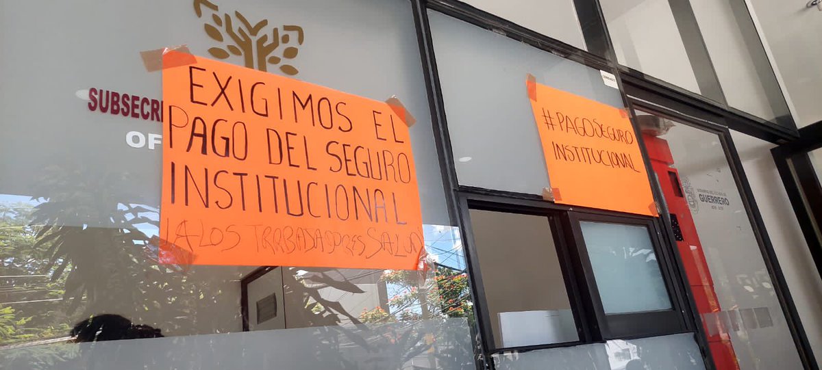 cebyz's tweet photo. #PagoSeguroInstitucional

Familiares de fallecidos en el 2021 del Sector Salud Guerrero exigimos el pago del seguro institucional
@EvelynSalgadoP su apoyo para pronta solución. https://t.co/PtggFK3BVr