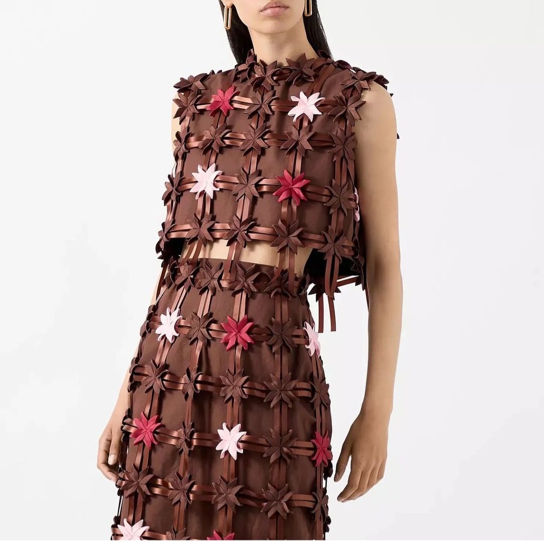 Chocolate Brown from @helenhayesclot1 #irishfashion #twopiece #top #skirt #ribbon #foldedribbon #dressforawedding #dressfortheraces #occasionwear #handmade #bespoke #madetomeasure #IrishFashionArt #helenhayes #Irishdesign #CIFD