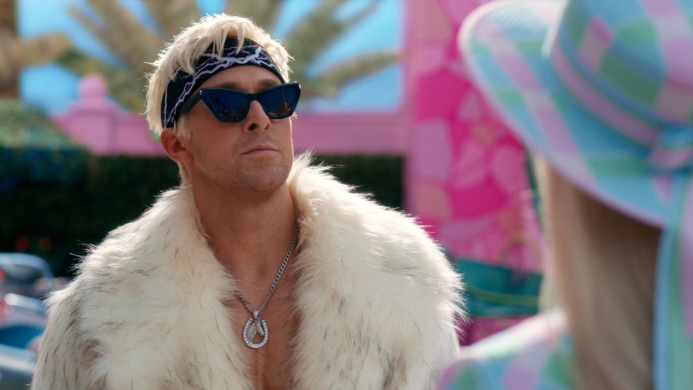 movieboy69's tweet photo. Ryan Gosling cool jacket cinematic universe https://t.co/NBDRxxzumW