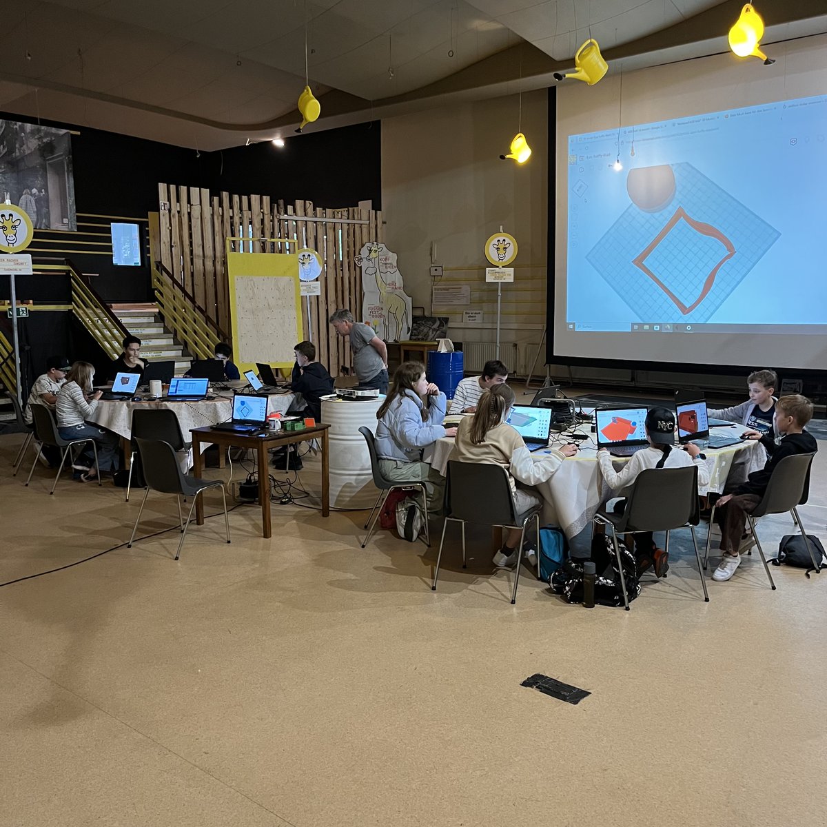 caribou3d's tweet photo. This week we support a workshop for 12 kids with 8 Caribous 😊 https://t.co/xzawh7LnCe