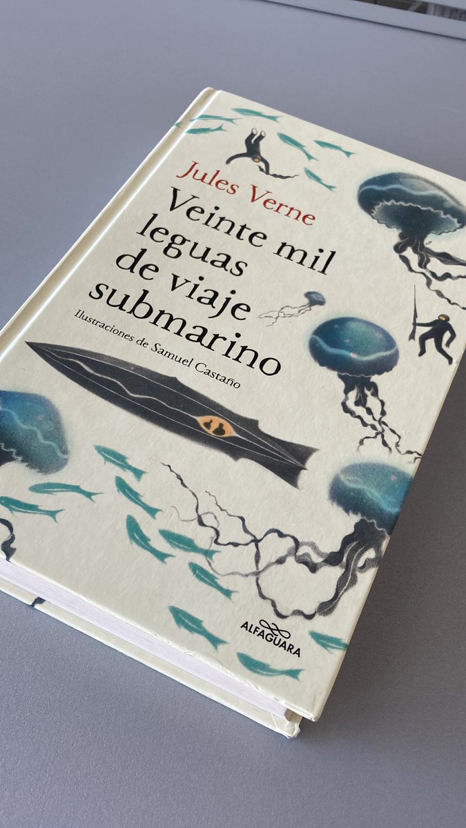 GabrielAyala7's tweet photo. Luego de algunos meses, al fin he podido acabar de leer una obra más de Verne. Exquisito escritor y fantástico narrador. Un viaje apasionante al mundo submarino.
🦄🦑🐙🪼🐋🐠🦩🫶🏻
#LeerEsAprender #LibrosRecomendados https://t.co/tlVJVKZtoi