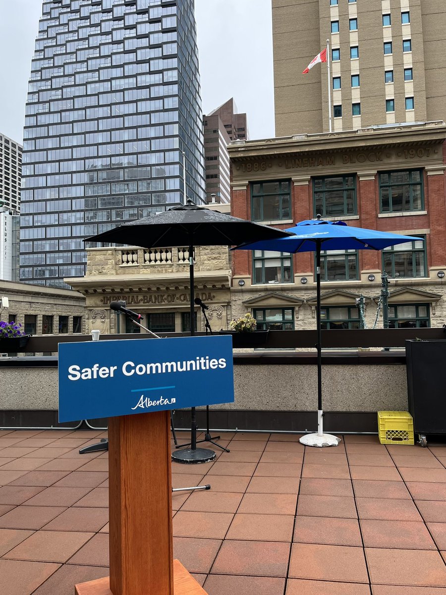 kellyhusack's tweet photo. So great to be present as the @YourAlberta announced the establishment of the Alberta Office to Combat Trafficking in Persons on Friday. 

@REACHedmonton, @NIMCAlly, &amp; Native Counselling Services of Alberta will be working in partnership to bring this office to fruition! https://t.co/SnKFXckbVj