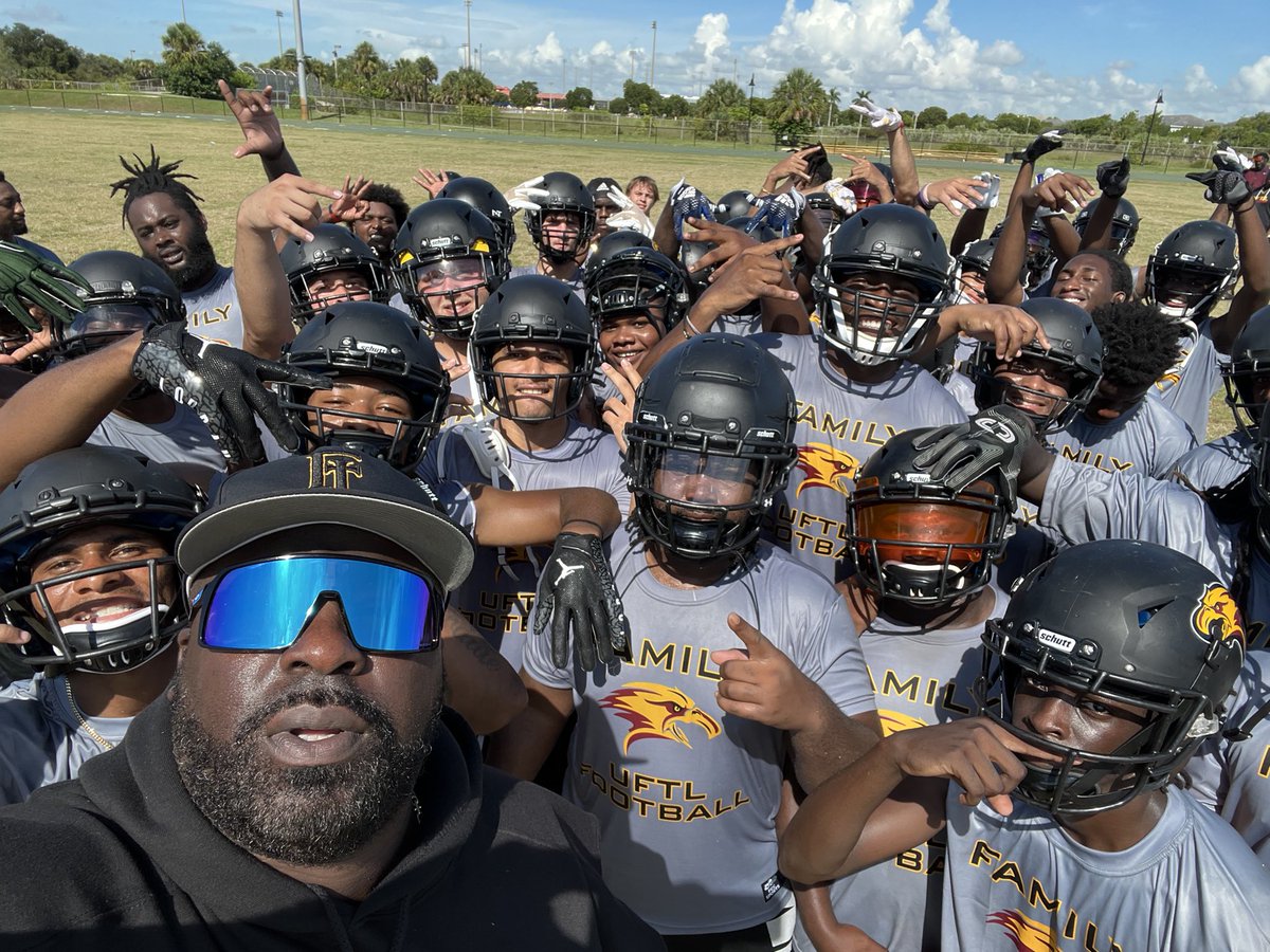 . <a href="/uftlfootball/">uftlfootball</a> group pic